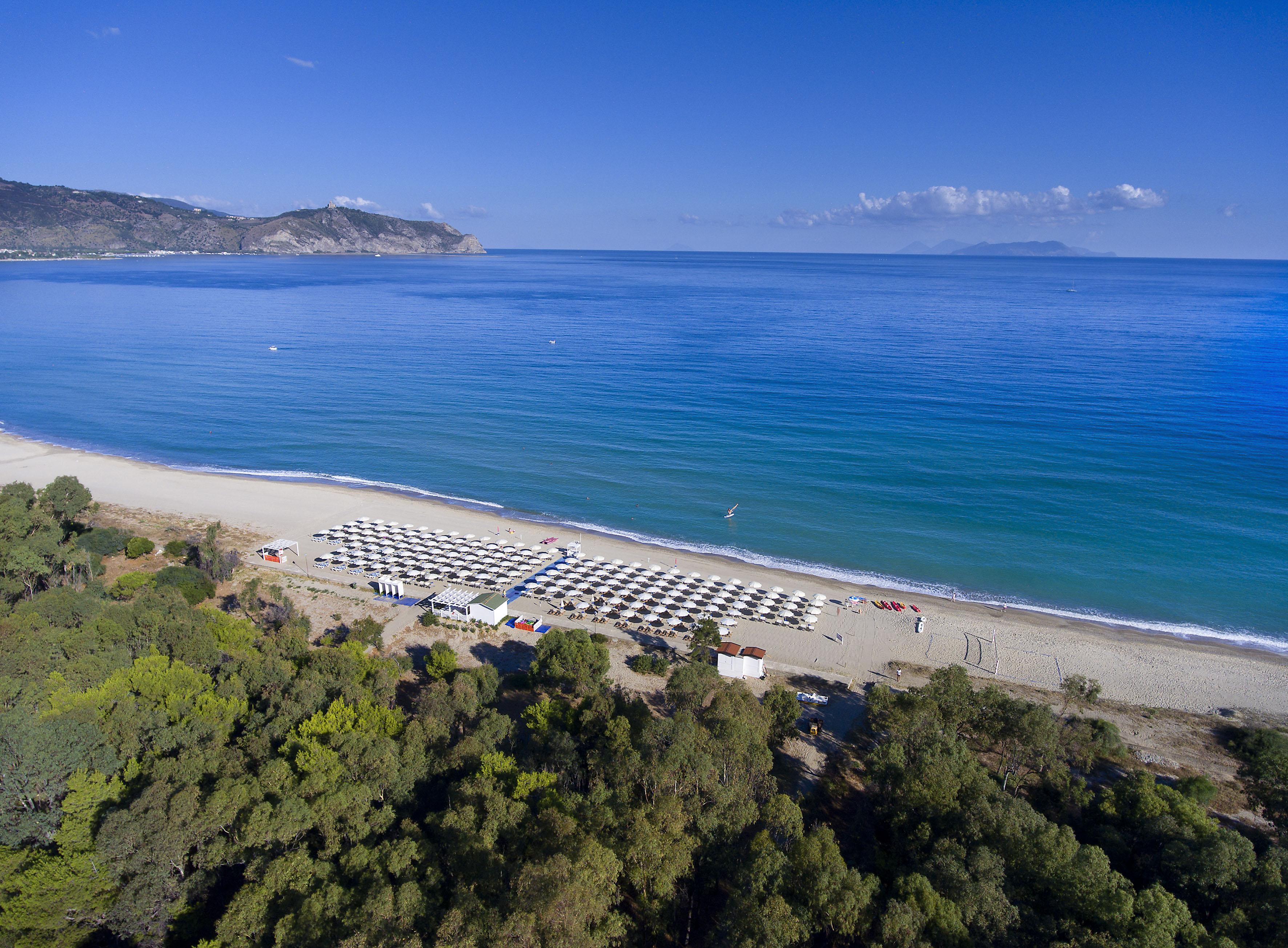 Voi Baia Di Tindari Resort Furnari Exterior photo