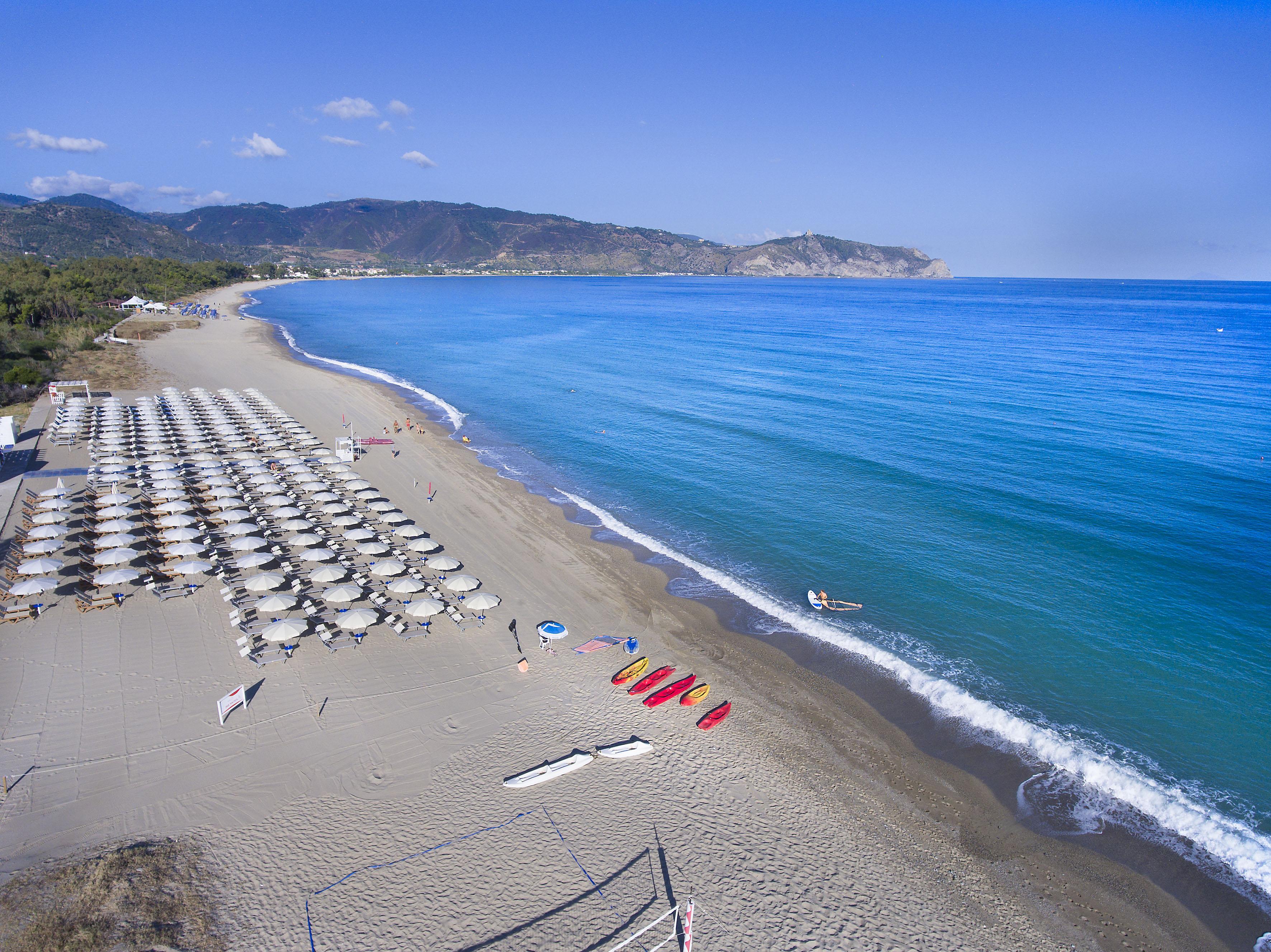 Voi Baia Di Tindari Resort Furnari Exterior photo