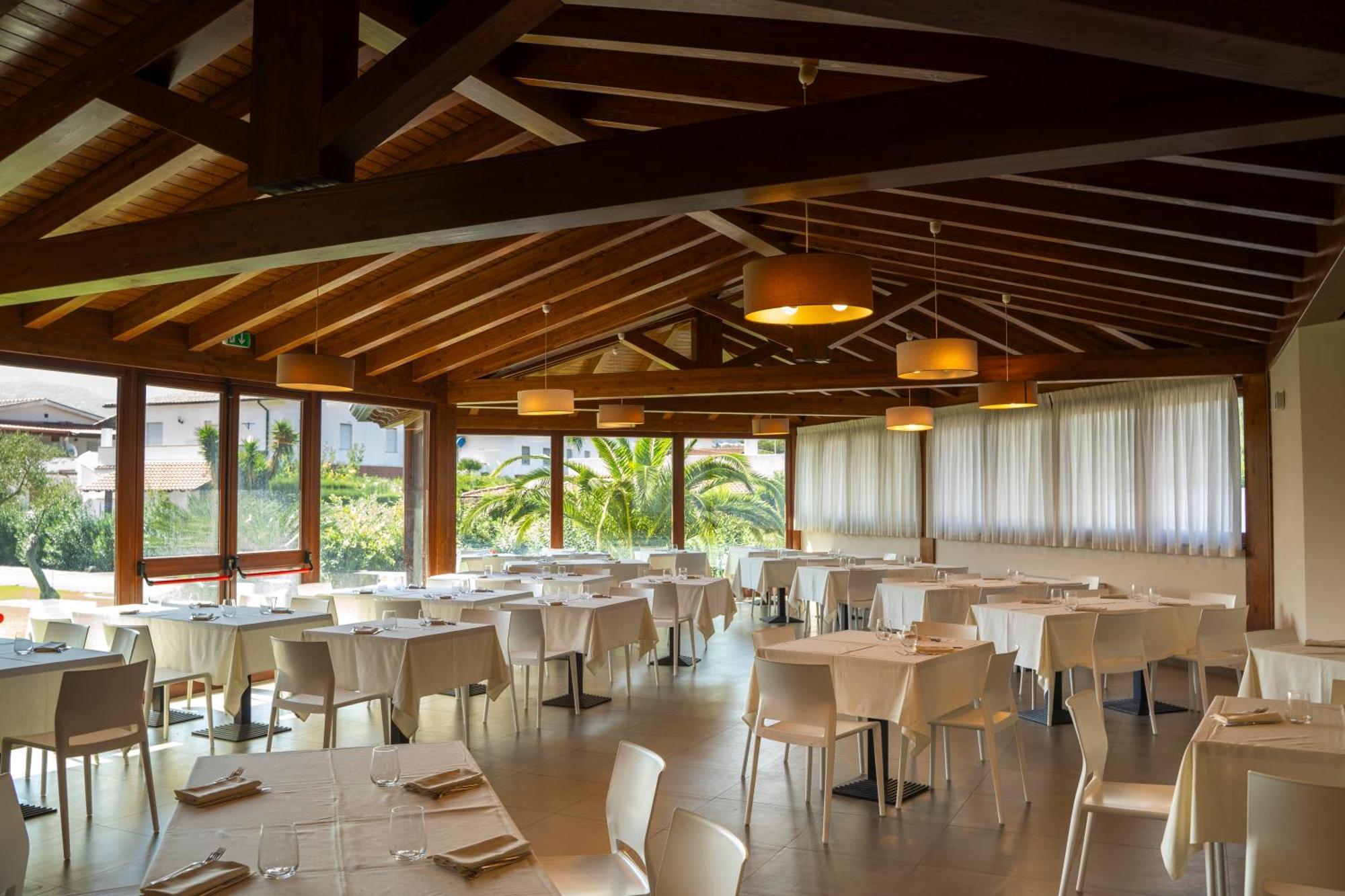 Voi Baia Di Tindari Resort Furnari Exterior photo