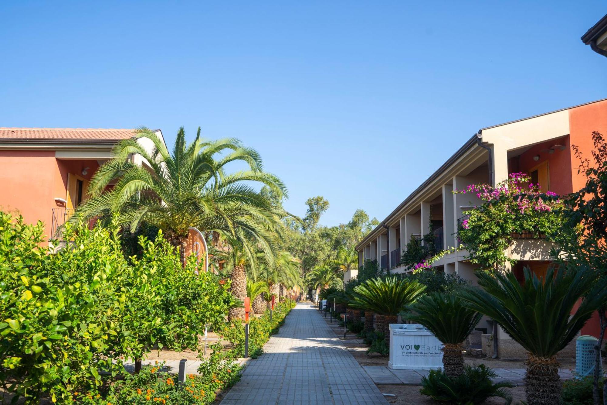 Voi Baia Di Tindari Resort Furnari Exterior photo