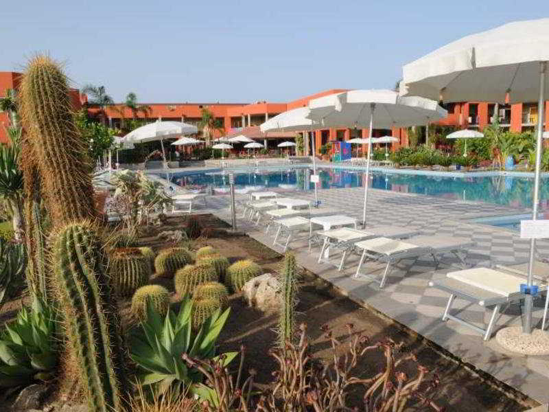 Voi Baia Di Tindari Resort Furnari Exterior photo
