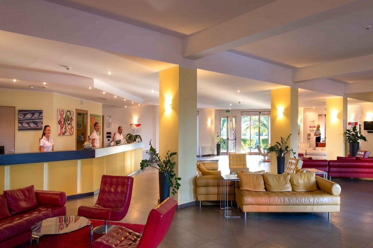 Voi Baia Di Tindari Resort Furnari Exterior photo